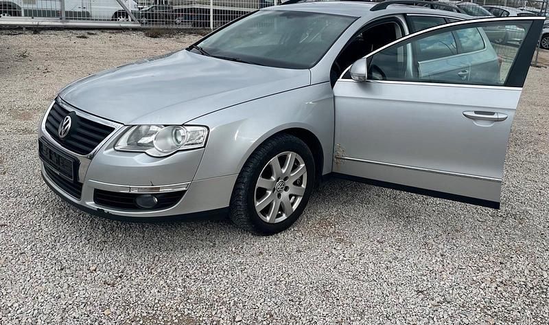 Silber Gebraucht 2009 VW Passat Kombi | 990 € (Superpreis) - Bild 1/4