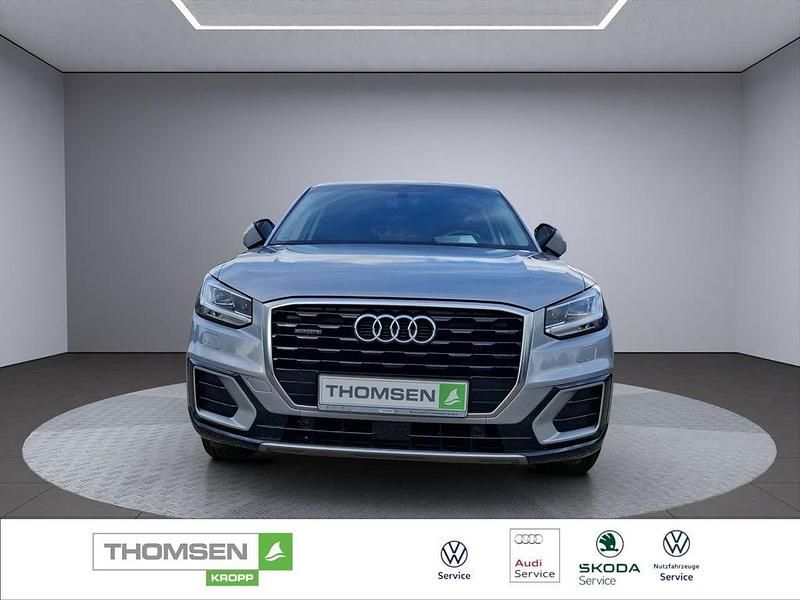 Gebraucht Audi Q2 Design 150 PS (110 kW) 2019 Silber SUV