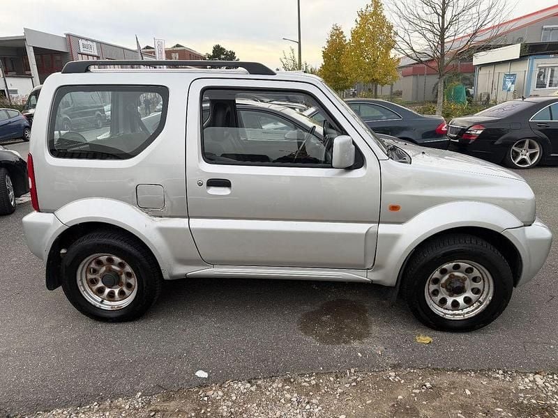 Gebraucht Suzuki Jimny Ranger 86 PS (63 kW) 2009 Silber SUV