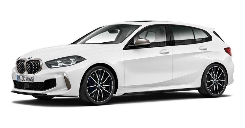 Weiß Gebraucht 2024 BMW M135 Comfort Edition Kleinwagen | 44.941 € (Etwas zu teuer) - Bild 1/4