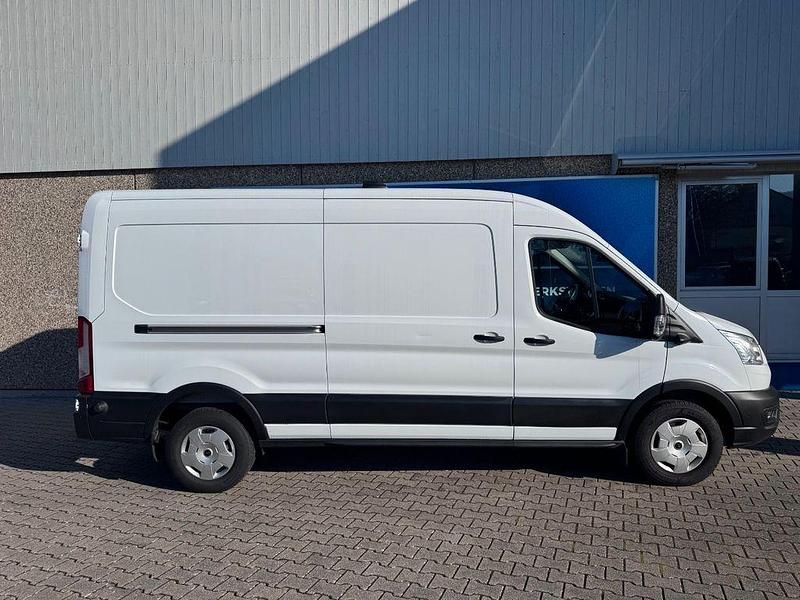 Gebraucht Ford Transit Trend 131 PS (96 kW) 2024 Weiß Limousine