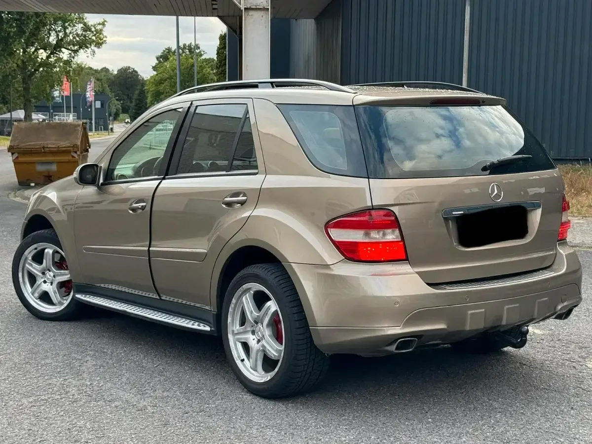 Gebraucht Mercedes ML420 AMG 306 PS (225 kW) 2008 Gold SUV