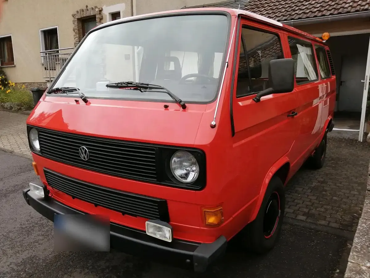 Używany VW Golf 83 KM (61 kW) 1985 Czerwony Minivan