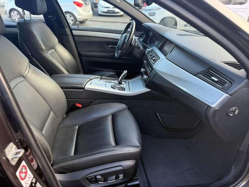 Gebraucht BMW 520 Luxury Line 190 PS (139 kW) 2016 Brillanteffekt metalli Kombi