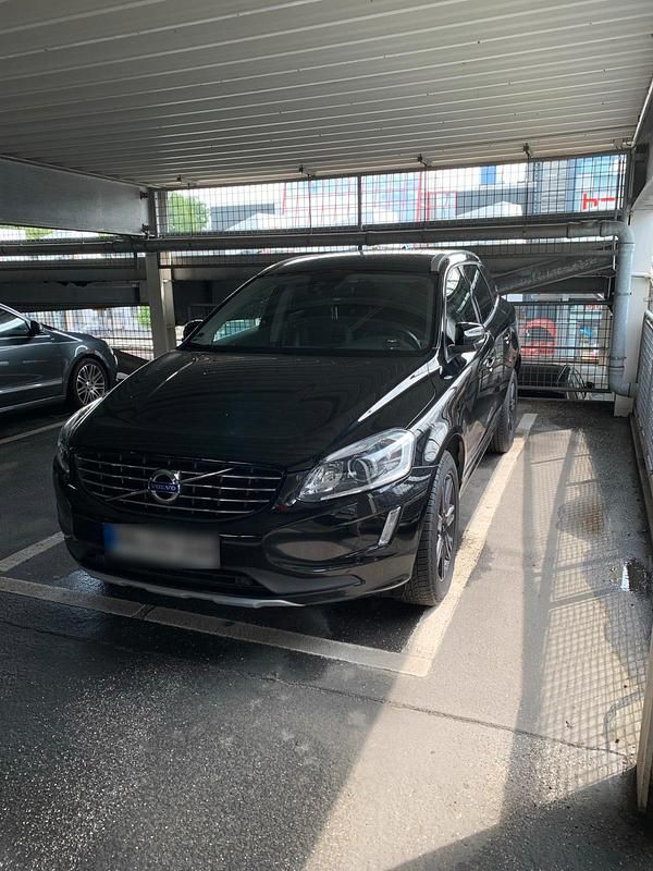 Usata Volvo XC60 197 CV (144 kW) 2017 Nero SUV