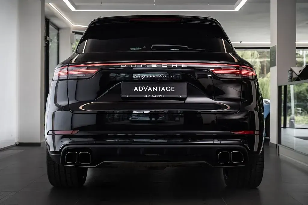 Gebraucht Porsche Cayenne Turbo 549 PS (403 kW) 2018 Schwarz SUV