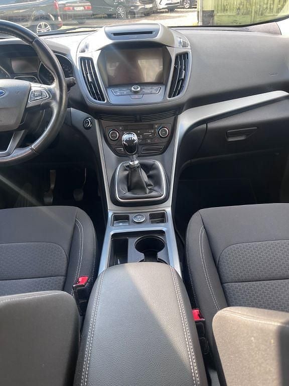 Gebraucht Ford Kuga Cool & Connect 120 PS (88 kW) 2018 Grau SUV