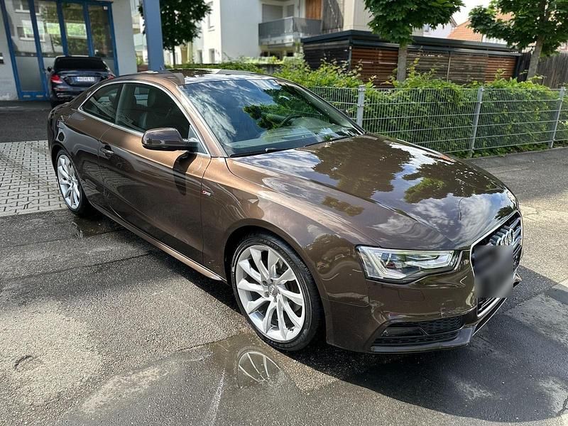 Gebraucht Audi A5 Sport 177 PS (130 kW) 2014 Braun Coupé