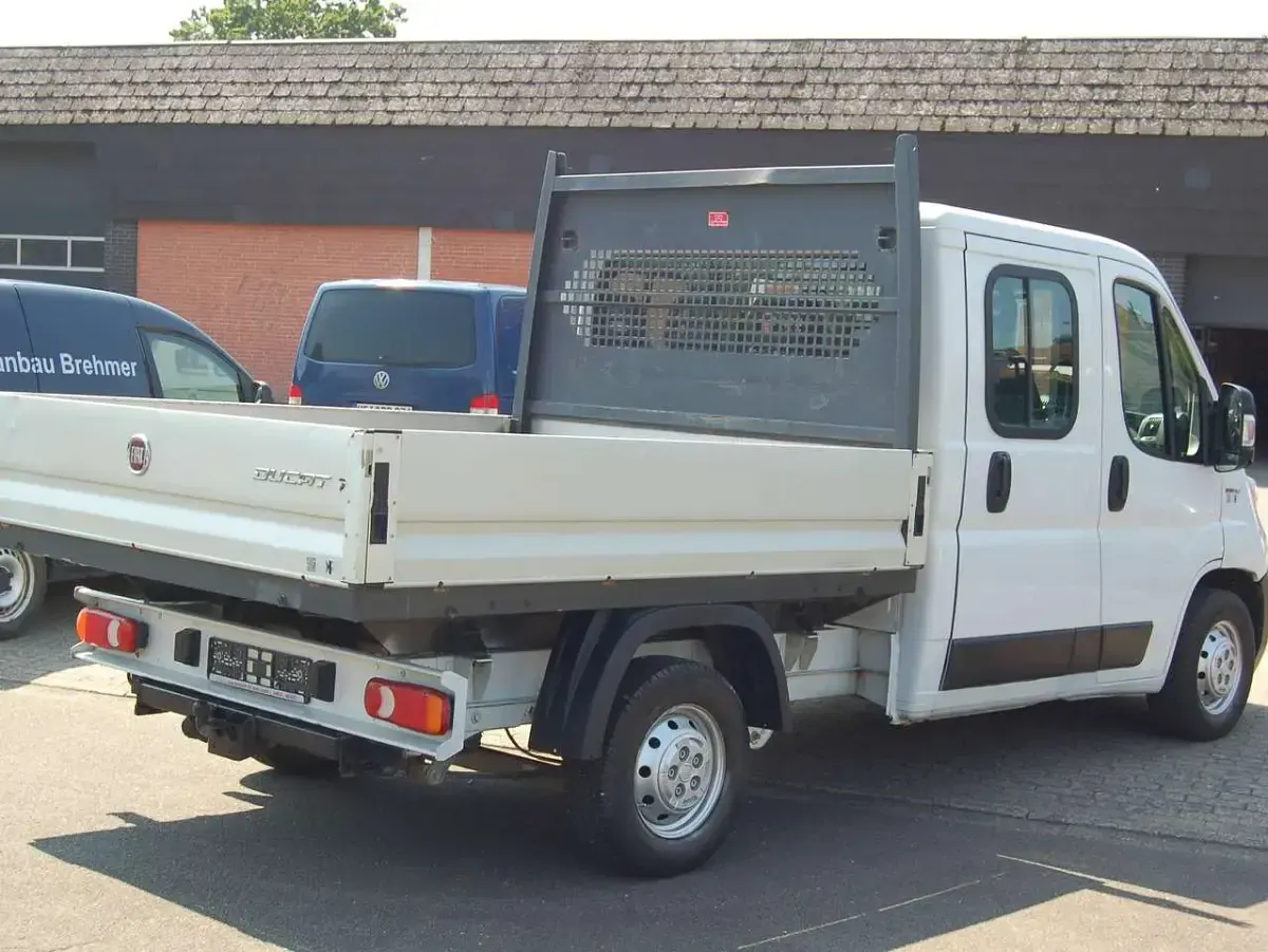 Gebraucht Fiat Ducato 131 PS (96 kW) 2018 Colore esterno weiss Van