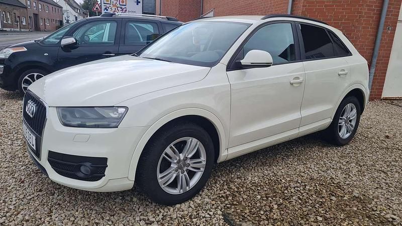 Amalfiweiss Gebraucht 2012 Audi Q3 SUV | 7.990 € (Etwas zu teuer) - Bild 1/4