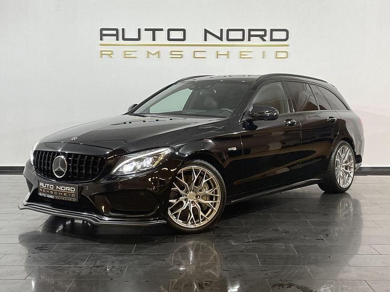 Schwarz Gebraucht 2018 Mercedes C43 AMG AMG Limousine | 33.990 € (Fairer Preis) - Bild 1/4