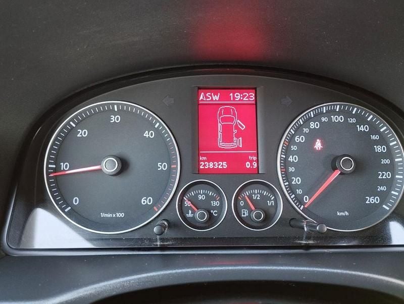 Usata VW Caddy Team 105 CV (77 kW) 2010 Nero Monovolume