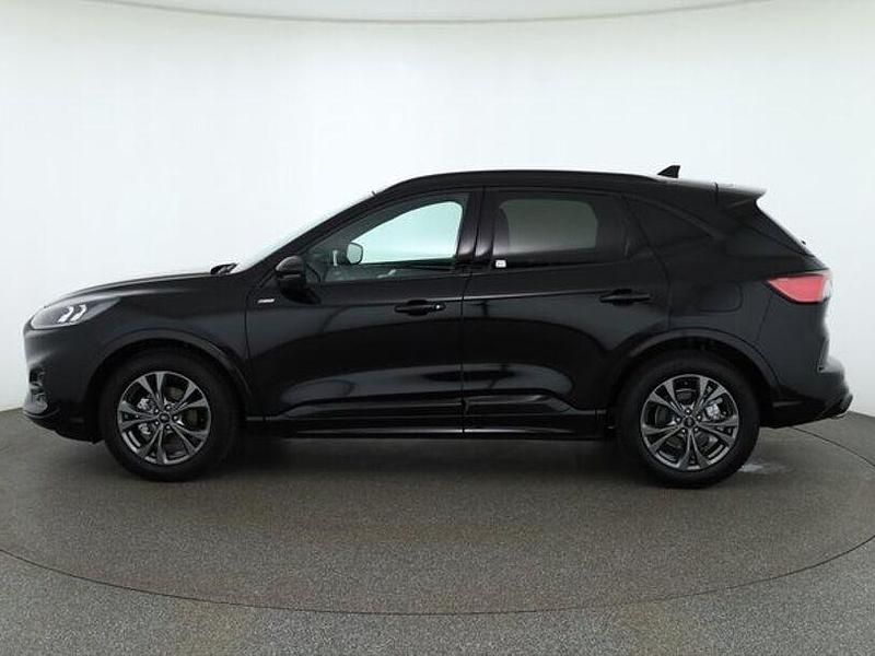 Gebraucht Ford Kuga ST-Line 150 PS (110 kW) 2023 Schwarz SUV