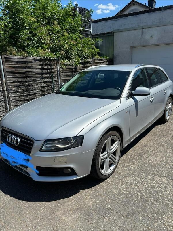 Silber Gebraucht 2010 Audi A4 Kombi | 8.900 € - Bild 1/4