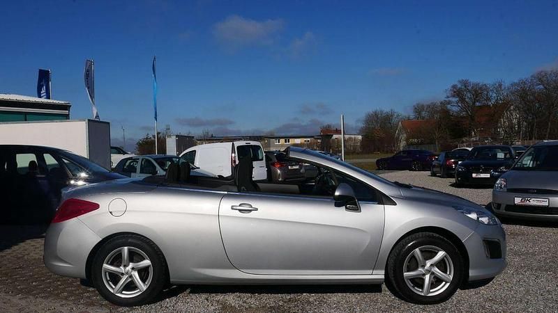 Gebraucht Peugeot 308 CC 120 PS (88 kW) 2013 Grau Cabrio