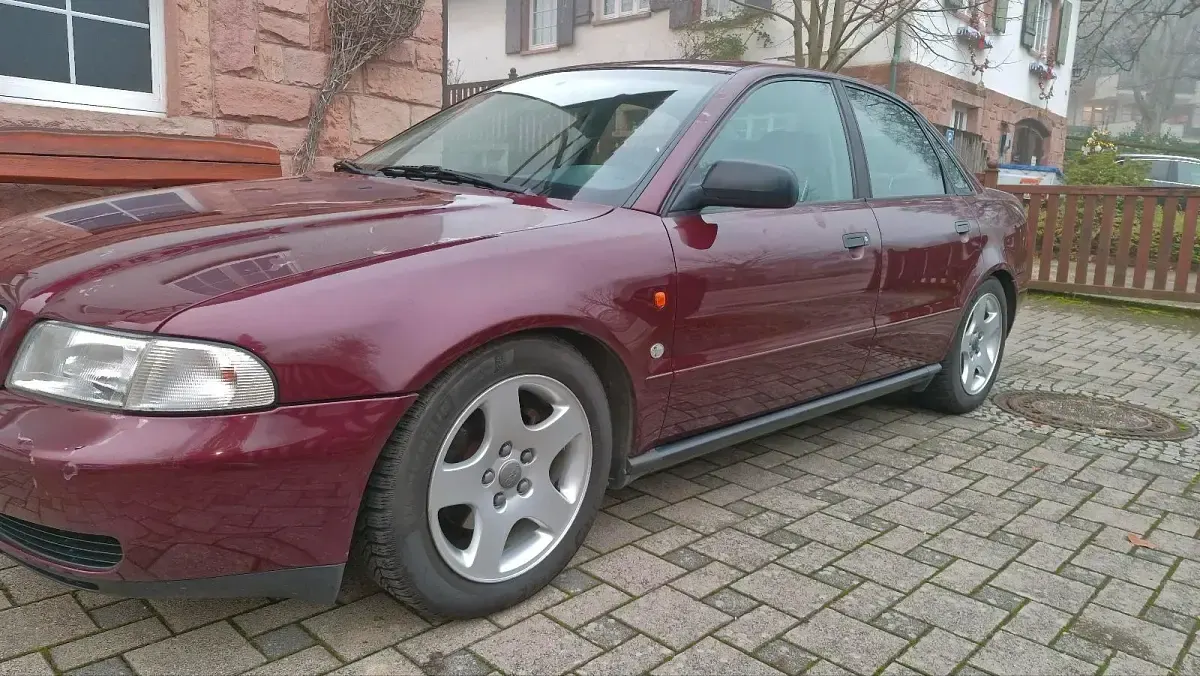Gebraucht Audi A4 101 PS (74 kW) 1996 Limousine