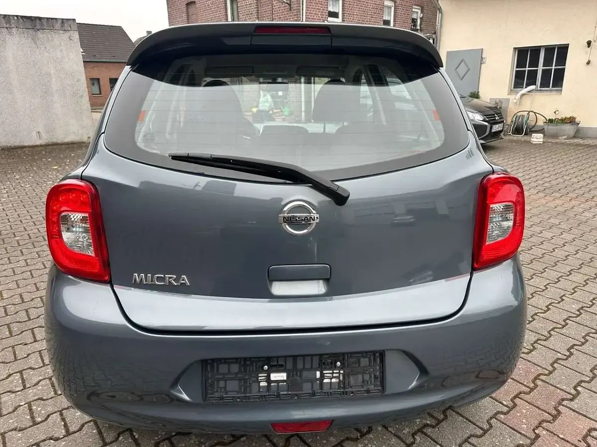 Gebraucht Nissan Micra Acenta 80 PS (58 kW) 2017 Grau Kleinwagen