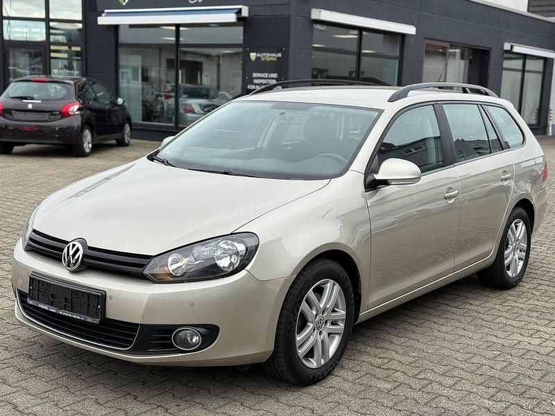 Silber Gebraucht 2013 VW Golf VI Trendline Kleinwagen | 9.190 € (Fairer Preis) - Bild 1/4