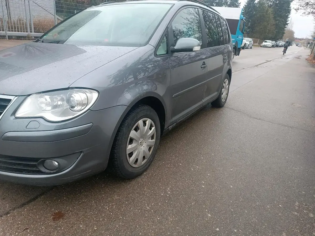 Gebraucht VW Touran 140 PS (102 kW) 2006 Silber Van / Kleinbus