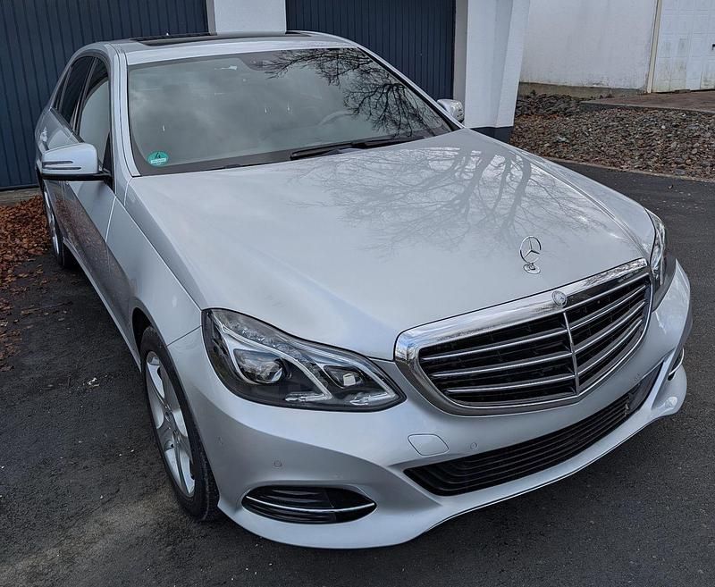 Gebraucht Mercedes E200 Elegance 136 PS (100 kW) 2016 Silber Limousine