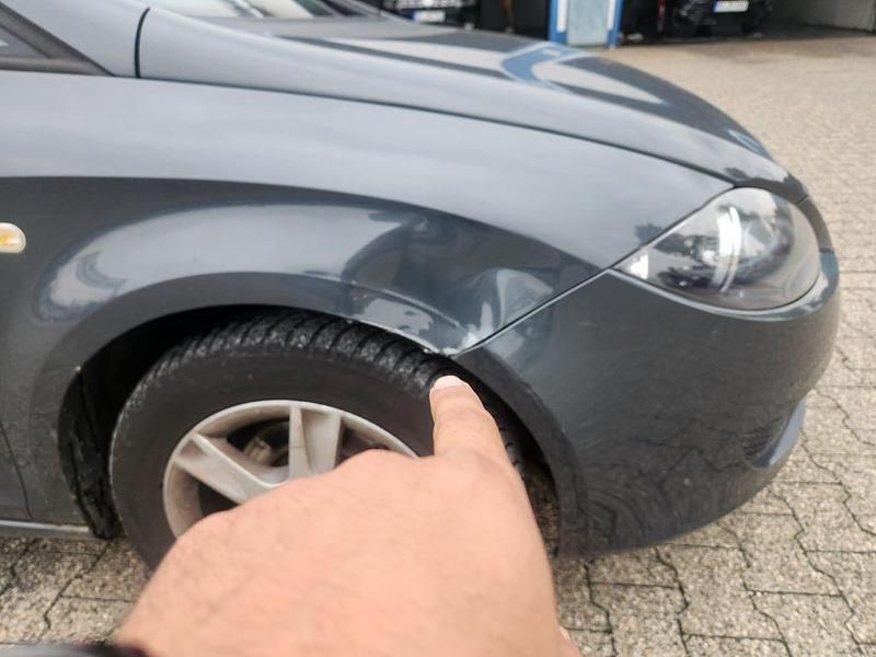 Gebraucht Seat Leon Reference 86 PS (63 kW) 2006 Grau Limousine