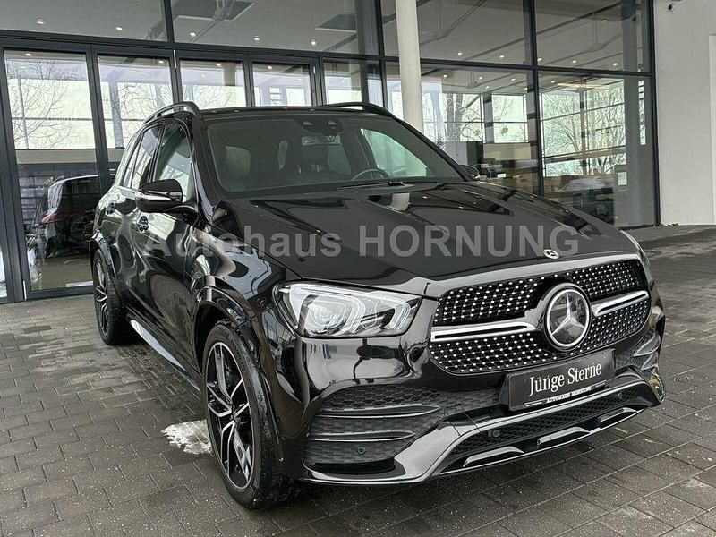 Gebraucht Mercedes GLE580 AMG line 489 PS (359 kW) 2023 Metalliclack obsidianschwarz SUV