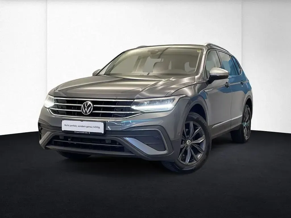 Gebraucht VW Tiguan Allspace Life 150 PS (110 kW) 2023 Grau SUV