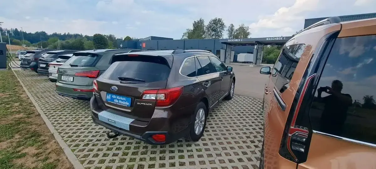 Gebraucht Subaru Outback Comfort 175 PS (128 kW) 2017 Braun Kombi