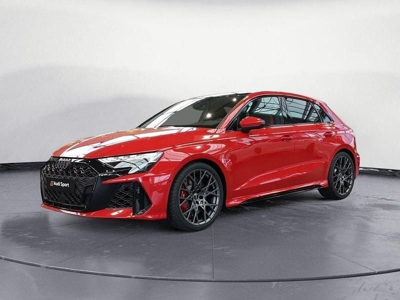 Rot Gebraucht 2024 Audi RS3 Sportback Sport Kleinwagen | 65.990 € (Etwas zu teuer) - Bild 1/4