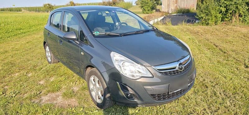 Grau Gebraucht 2013 Opel Corsa Kleinwagen | 5.500 € (Fairer Preis) - Bild 1/4
