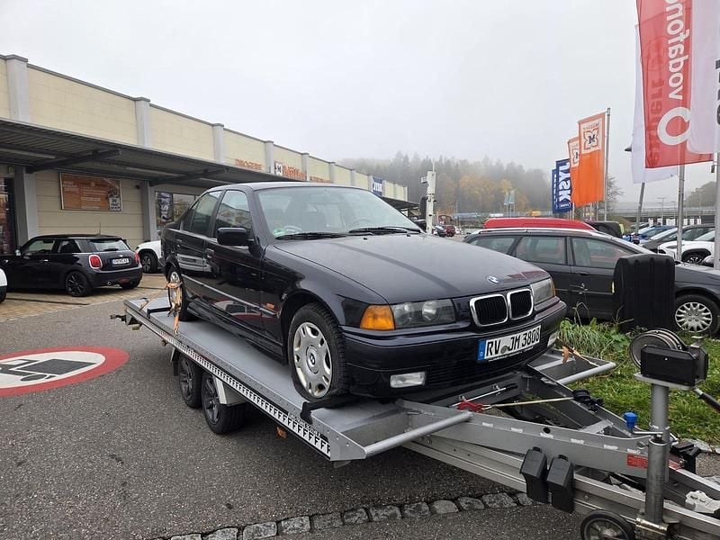 Blau Gebraucht 1996 BMW 320 Limousine | 3.000 € (Superpreis) - Bild 1/4