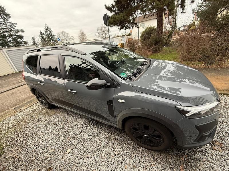 Gebraucht Dacia Jogger Extreme 101 PS (74 kW) 2023 Grau Van / Kleinbus