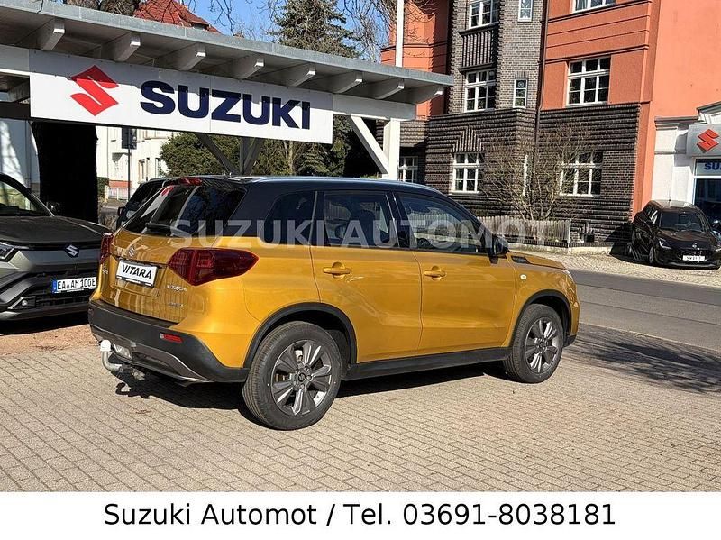 Gebraucht Suzuki Vitara Comfort 111 PS (81 kW) 2019 Gelb SUV