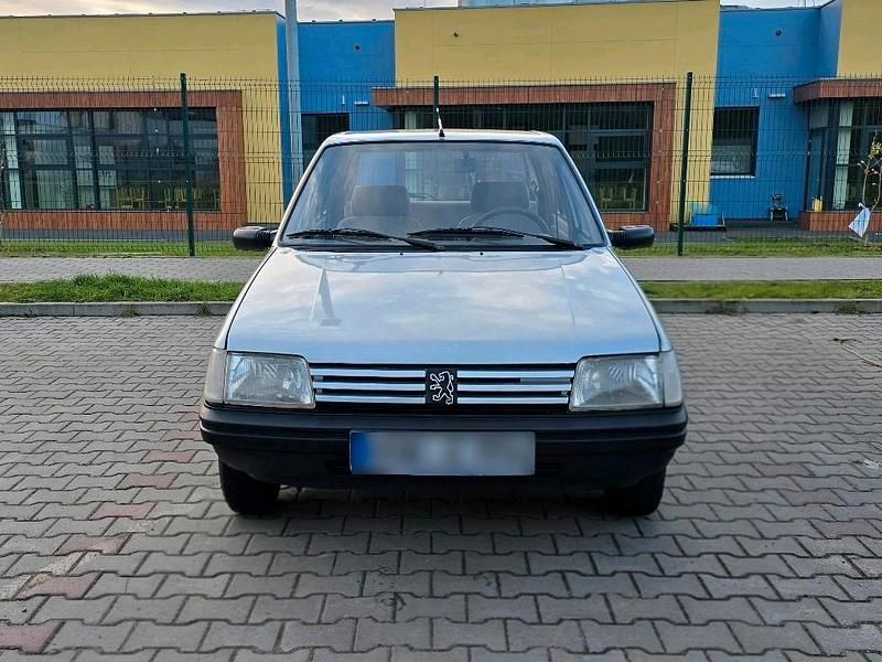 Gebraucht Peugeot 205 54 PS (39 kW) 1991 Silber Kleinwagen