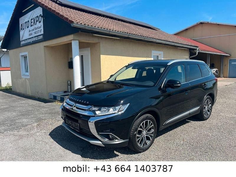 Schwarz Gebraucht 2018 Mitsubishi Outlander SUV | 12.500 € (Fairer Preis) - Bild 1/4