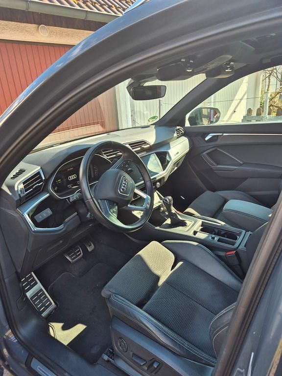 Gebraucht Audi Q3 S-Line 245 PS (180 kW) 2021 Grau SUV