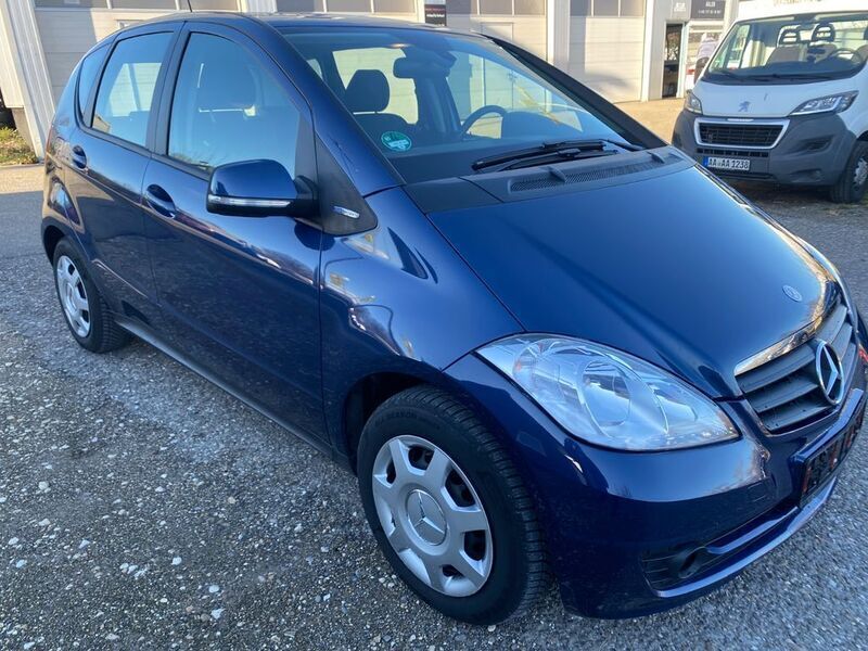 Blau Gebraucht 2012 Mercedes A160 Van / Kleinbus | 2.900 € (Superpreis) - Bild 1/4