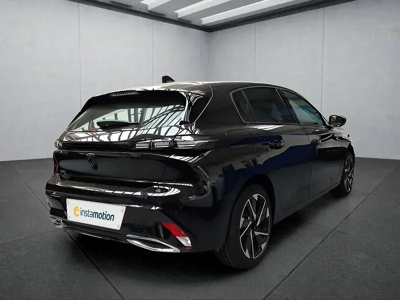 Neu Peugeot 308 145 PS (106 kW) 2025 Schwarz Kleinwagen
