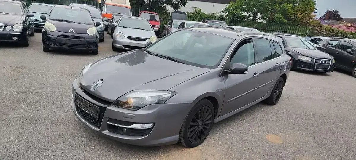 Gebraucht Renault Laguna GrandTour GT 173 PS (127 kW) 2011 Grau cassiopee Kombi