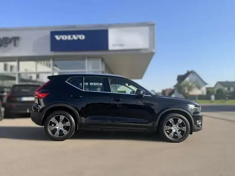 Gebraucht Volvo XC40 Inscription 163 PS (119 kW) 2021 Schwarz SUV
