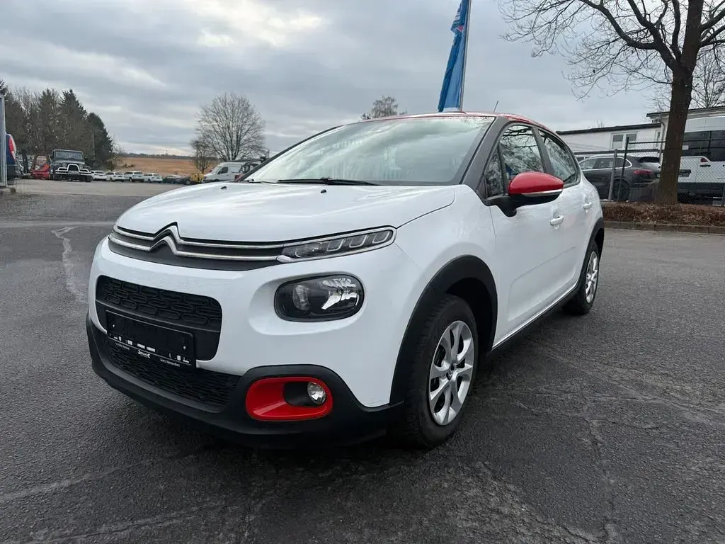 Used Citroën C3 Feel 82 HP (60 kW) 2018 White Hatchback