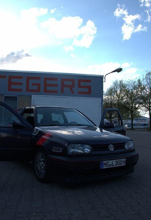 Gebraucht VW Golf Cabriolet 90 PS (66 kW) 1993 Violet Cabrio