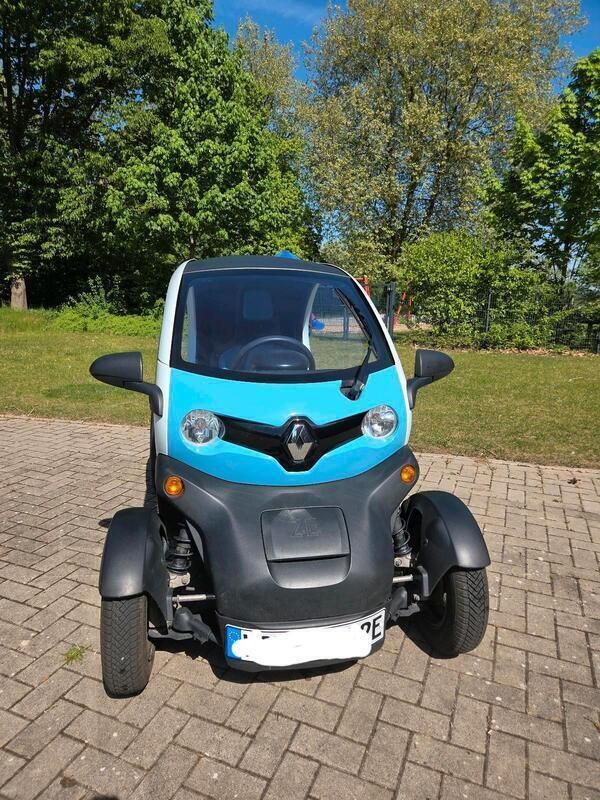 Blau Gebraucht 2018 Renault Twizy Kleinwagen | 5.300 € (Fairer Preis) - Bild 1/4