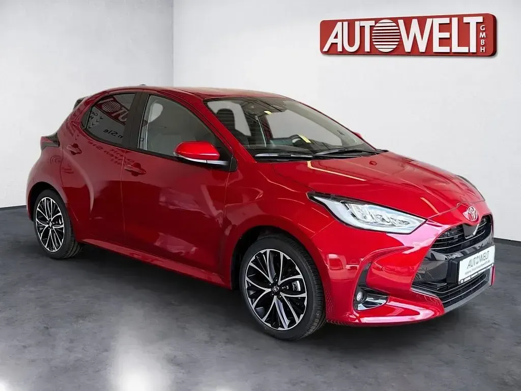 Neu Toyota Yaris 116 PS (85 kW) 2026 Rot Kleinwagen