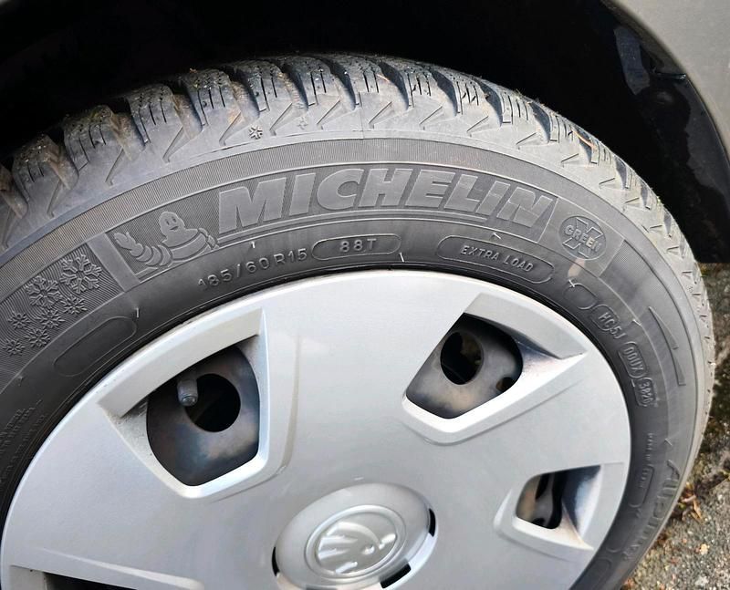 Gebraucht Skoda Rapid 89 PS (65 kW) 2015 Beige Kleinwagen