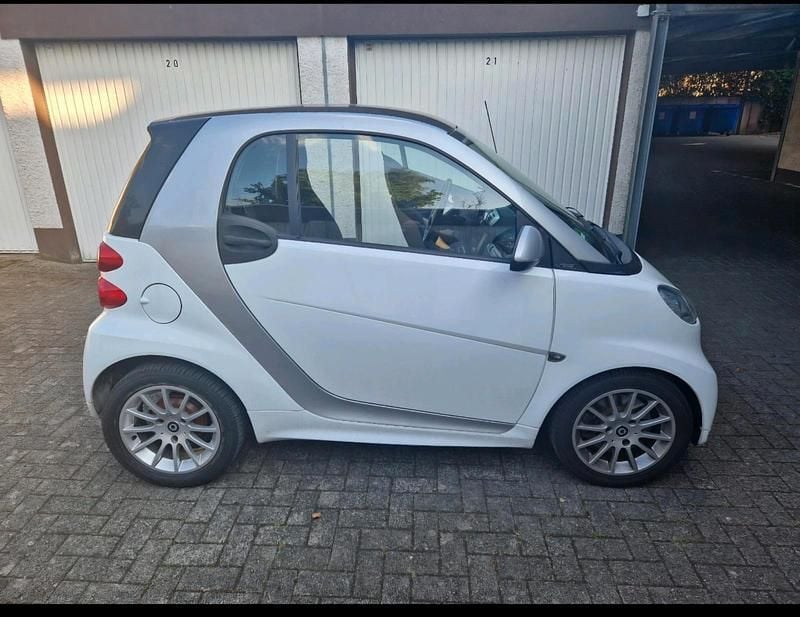Gebraucht Smart ForTwo Coupé 71 PS (52 kW) 2012 Weiß Coupé