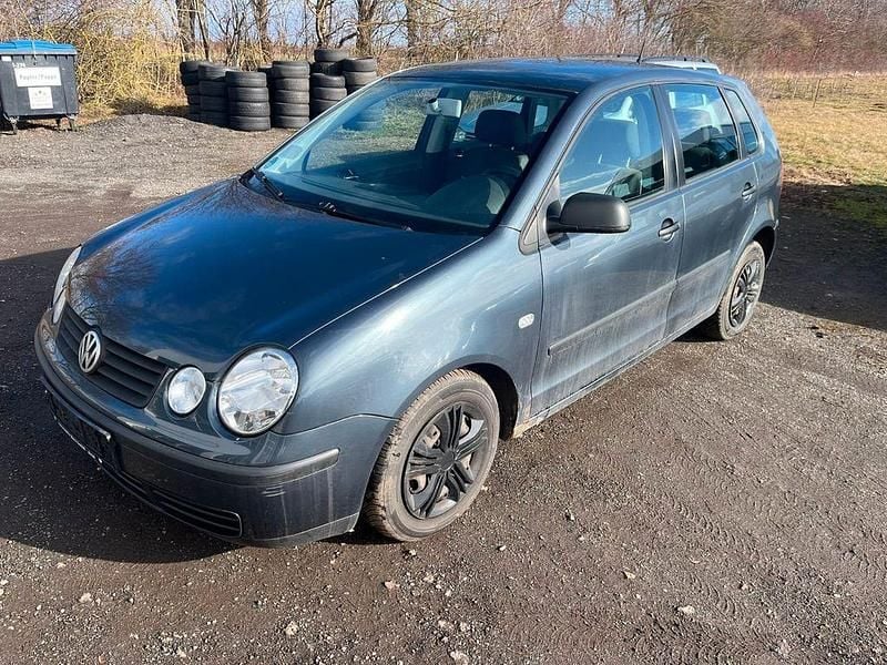 Gebraucht VW Polo Basis 64 PS (47 kW) 2003 Grau Limousine