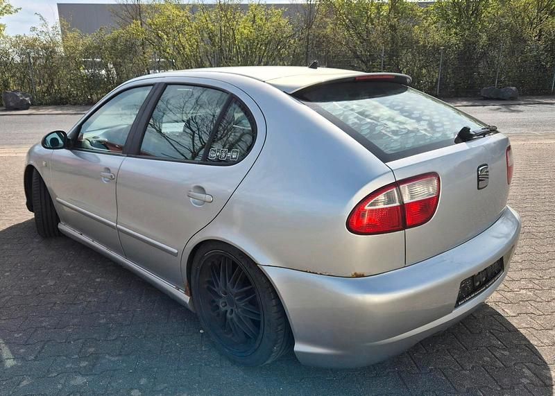 Gebraucht Seat Leon 179 PS (131 kW) 2003 Silber Kleinwagen
