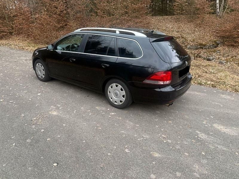 Gebraucht VW Golf VII Highline 140 PS (102 kW) 2013 Schwarz Kombi