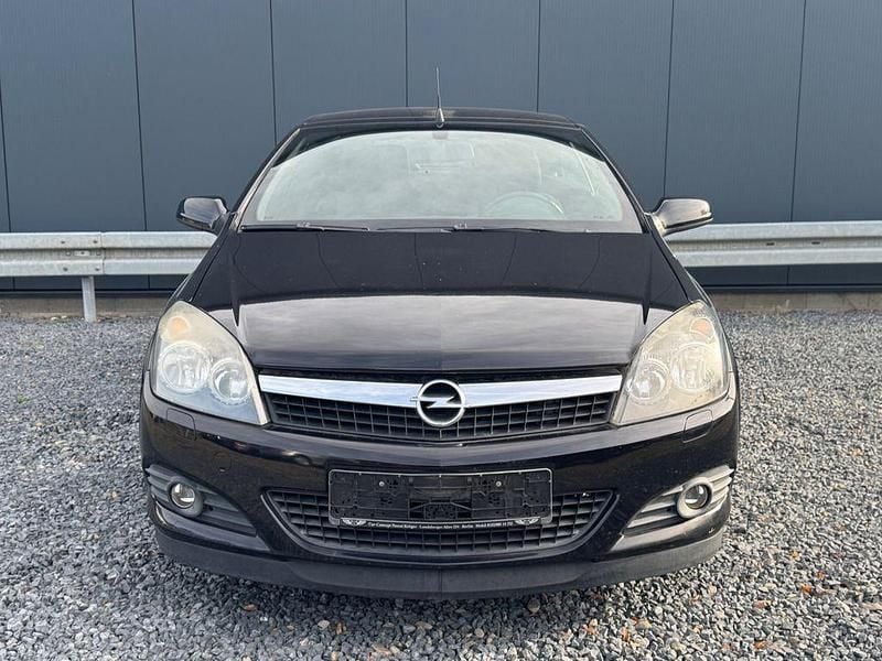 Gebraucht Opel Astra Cabriolet 116 PS (85 kW) 2007 Schwarz Cabrio